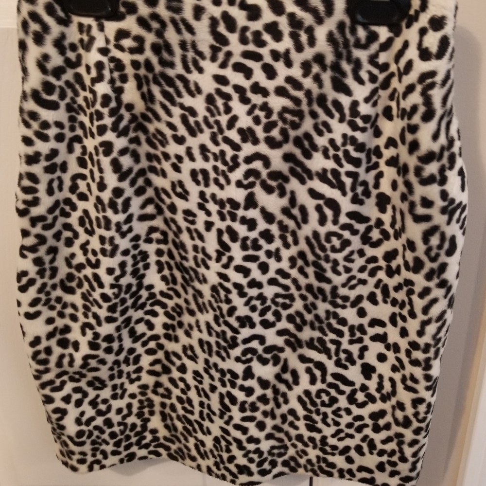 Skirt Above Knee XS